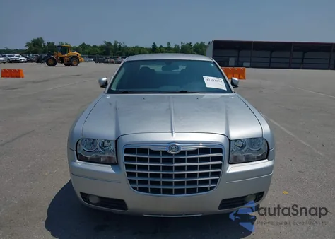 2006 Chrysler 300 из США, поврежденный, VIN 2C3LA43R86H272445